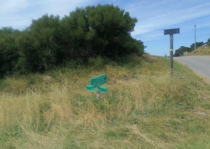 Commercial Property for Sale in Paradise Beach Eastern Cape